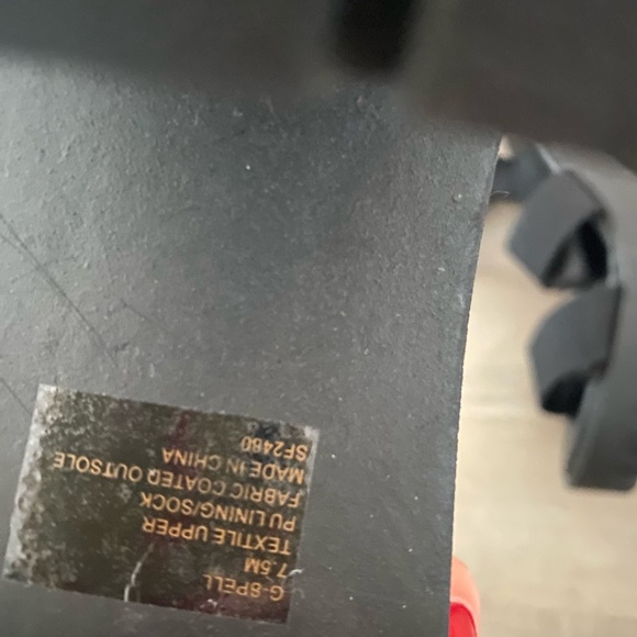 Never been worn madden girl shoes - Picture 4 of 4